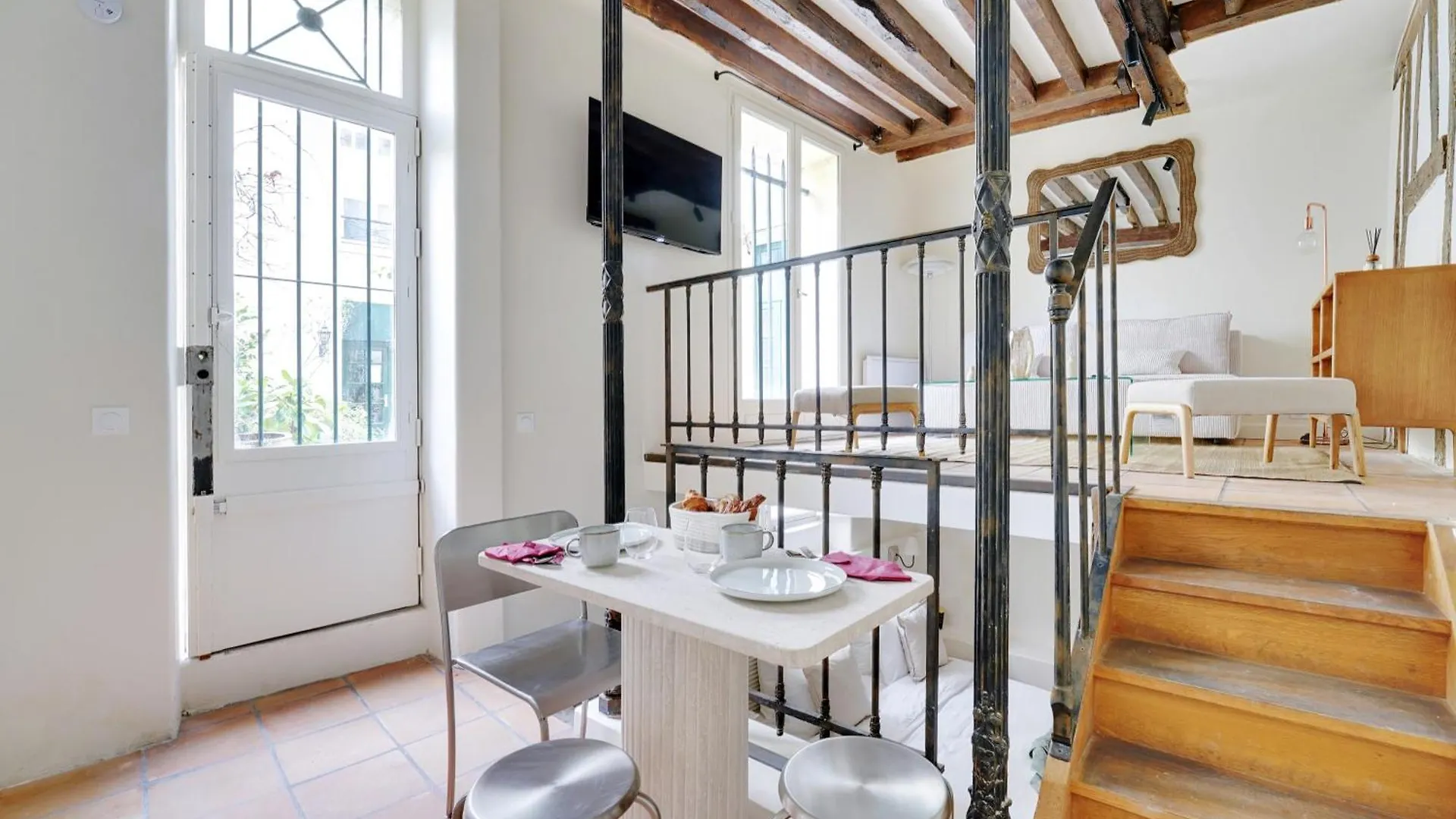 Maison A Saint-Germain-Des-Pres Paris Apartment